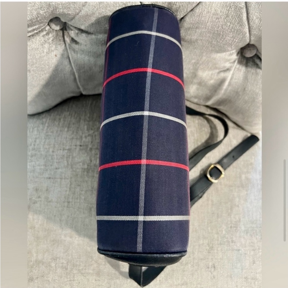 Beautiful Burberry Crossbody bag in use condition look at pictures, please - Picture 3 of 11